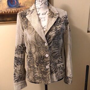 Dismero Classic button down damask print velvet blazer